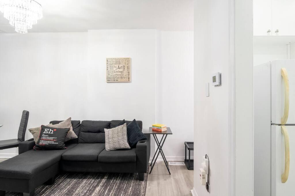 Harmony Home Near University Of Ватерлоо Экстерьер фото